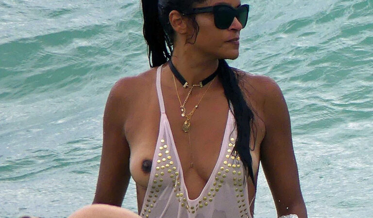 Claudia Jordan Nude Tits On The Beach