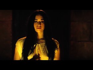 Jeanine Mason – Of Kings and Prophets (2016) Sex Scene