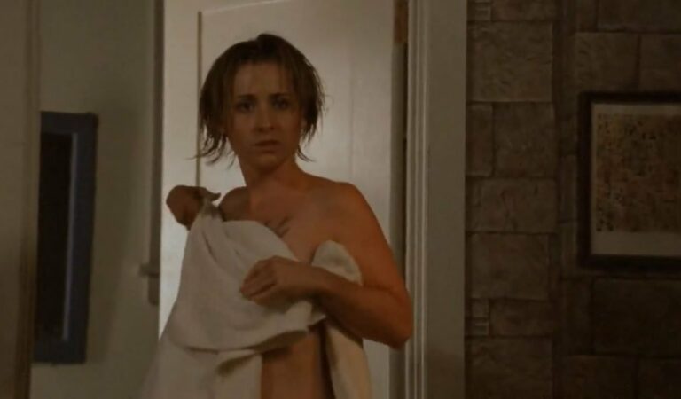 Allison Mack Nude – Marilyn (7 Pics + GIF & Video)