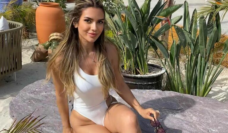 Ekin-Su Cülcüloğlu Sexy (76 Photos)