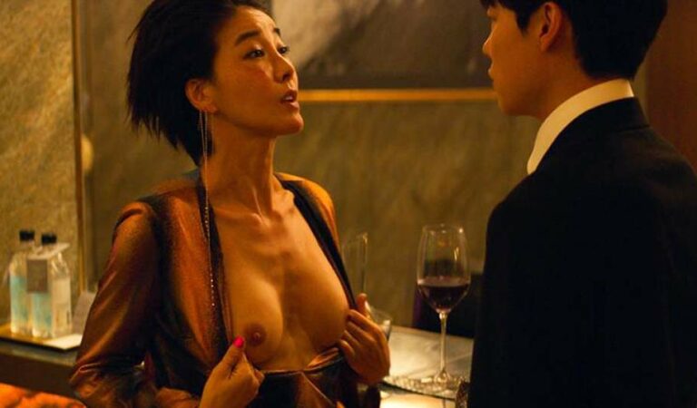 Jin Seo-Yeon Nude Tits in ‘Believer’