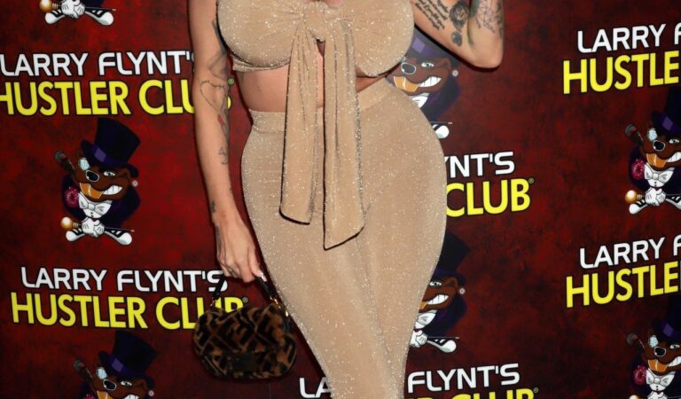 Joslyn James Shows Off Her Huge Boobs at New Year’s Eve Party in Las Vegas (36 Photos)