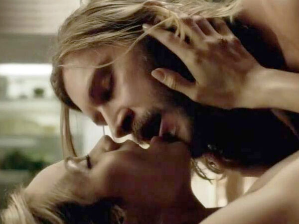 Laura Vandervoort Making Out In Hot Sex Scene From ‘Bitten’ Series