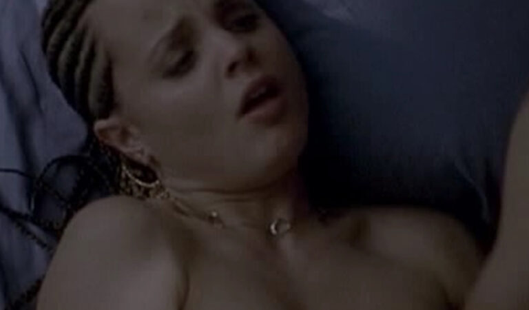 Mena Suvari Nude Sex Scene In Stuck Movie – FREE VIDEO
