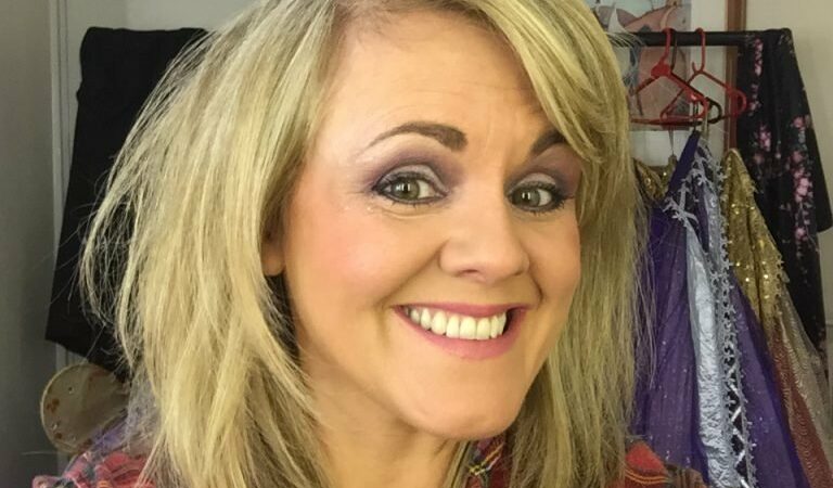 Sally Lindsay Leaked (6 Photos)