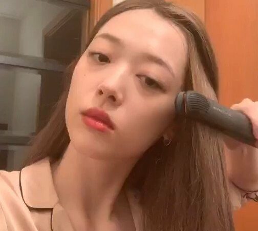 Sulli Choi Nip Slip (3 Pics + Video)