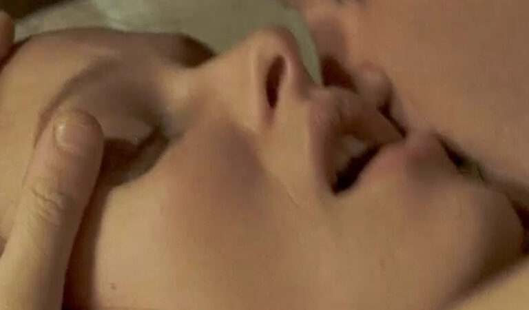 Vinessa Shaw Nude Sex Scene In Two Lovers – FREE VIDEO