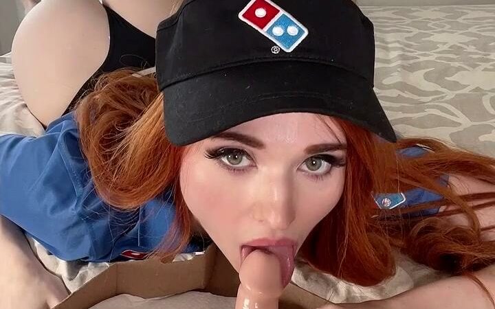 Amouranth Sloppy Pizza Delivery Blowjob