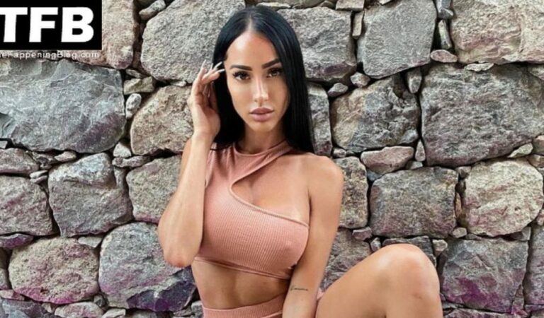 Aurah Ruiz Sexy (7 Photos)