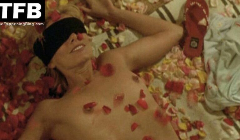 Ursula Karven Nude & Sexy – Holiday Affair (8 Pics)
