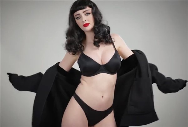 Kristen Lanae Black Bikini Sexy Tease Video