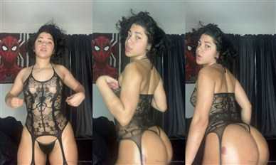 Strawbootyy Onlyfans Black Lingerie Twerking Nude Video Leaked – Famous Internet Girls