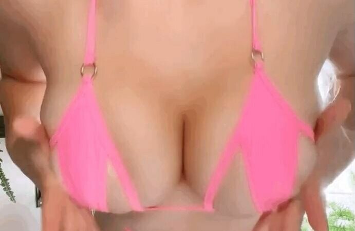 Jessica Nigri Pink Micro Bikini Shaking Boobs II