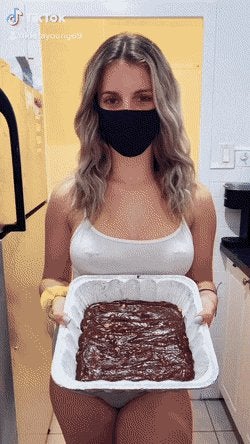 Who likes brownies?