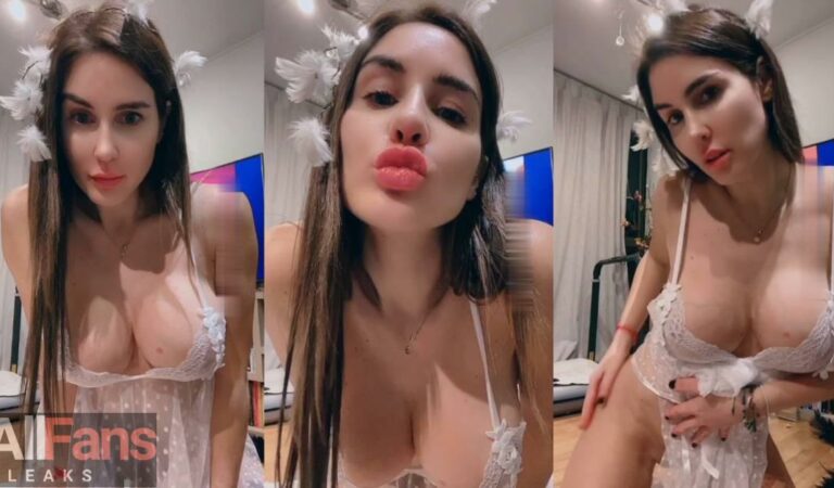 Fran Undurraga Sexy Tease Video Leaked